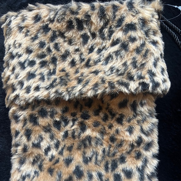 NWOT NEW Leopard Faux Fur Christmas Stocking 17" - Picture 5 of 9